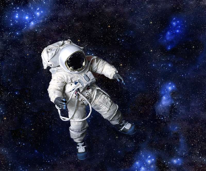 Schwebender Astronaut